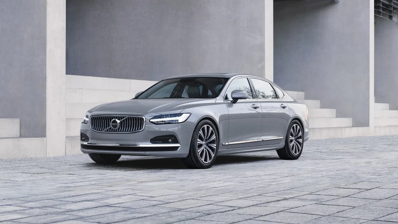 S90